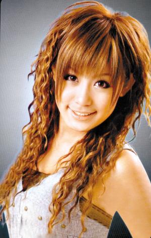 气质美女最钟爱的4款发型