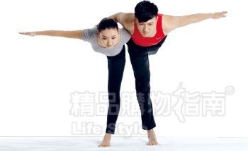 双人瑜伽 享受情侣健身时刻