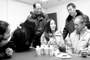 返乡大学生传授用药知识