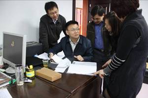 湖北省全球基金艾滋病项目官员莅临长阳县检查指导工作