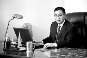 虔诚信念托举“健康梦”——记中航工业三二〇一医院院长崔祥滨