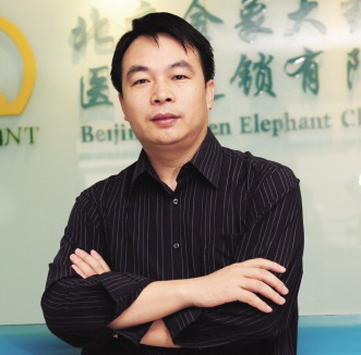邓劲光：“前卫”的国企CEO