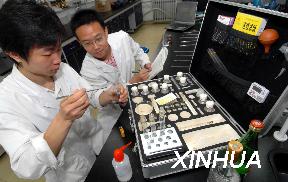 天津科技大学研制出常见急性食物中毒检测箱