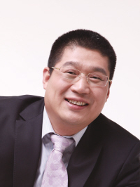 精诚所至 金石为开——中国医药物资协会副会长、中国医药物资协会连锁药店分会秘书长郭亚洲的掌舵理念