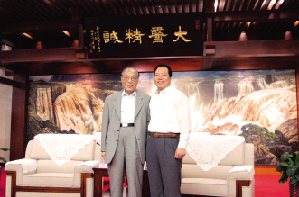 中医走向世界要以现代中药为载体——访名老中医颜德馨教授