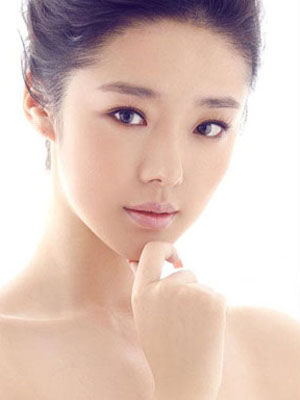 颈部保养四个对策 春日露出优雅美颈