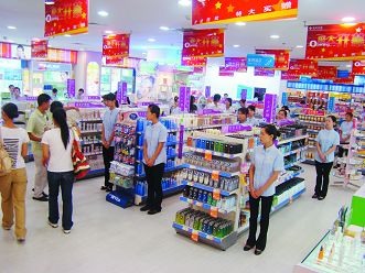 药妆店：让顾客穿第一双鞋子