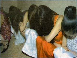 实拍各地警方扫黄现场