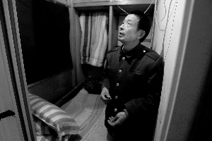 27岁边防军官病重急需手术 五旬父亲欲换肝救子