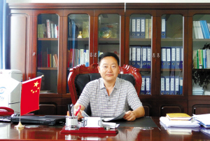 在改革创新中谋发展——记河南省信阳市商城县人民医院（大别山中心医院）院长胡方成
