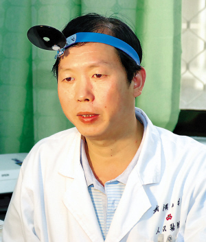 孩子扁桃体反复发炎 切还是不切