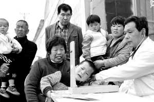 村医“逛”庙会