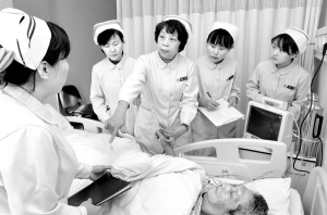 护理专家进病房