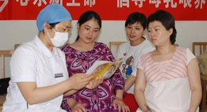 调查：职场妈妈母乳喂养受多种限制“困难重重”