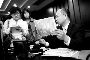 七旬老人在医院坠亡 家属称医院对死者有冷暴力