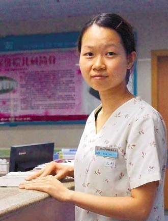 为捐骨髓救人 80后女护士猛吃巧克力增肥