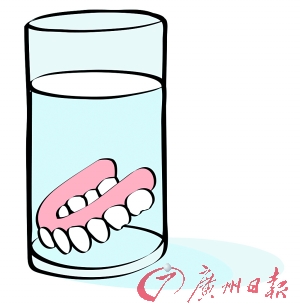 假牙清洁不净或引发心脏病 如何呵护假牙？