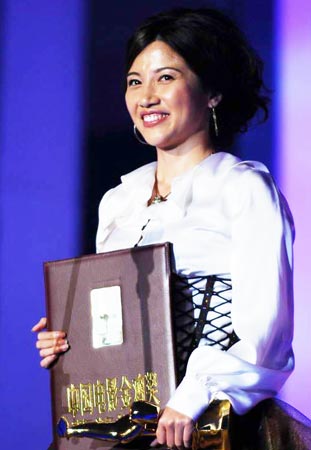 金鸡影后颜丙燕温柔美发秀