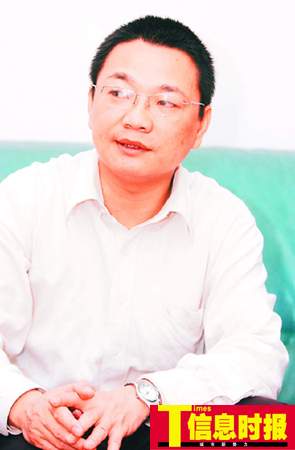 男为照顾外婆弃女友 近40未婚图