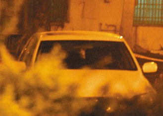 老厂区成车床族激情地 偷窥者络绎不绝