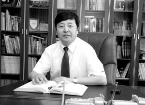 执着追求 铸就群众满意医院——记辽宁省阜矿集团总医院院长张大义
