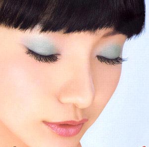 东京美容界最时尚的美眼法