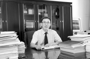 汗水耕耘见风采 睿智浇灌出辉煌——记新疆肿瘤医院院长王喜艳