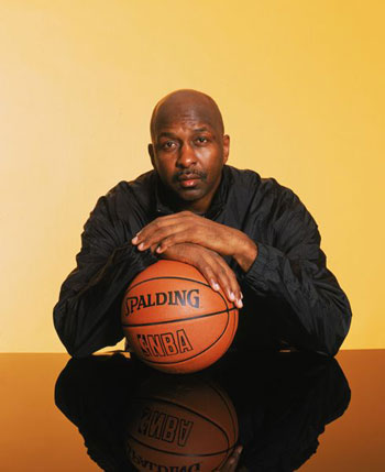 NBA球星摩西马龙心脏病去世 篮球运动员的寿命短？