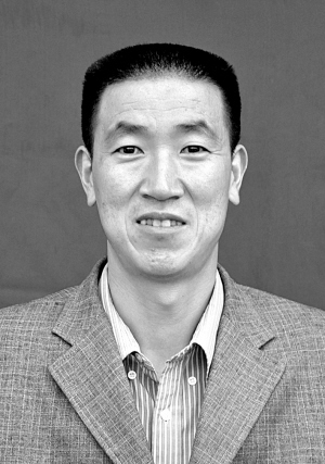 同事帮我搜集旧报纸