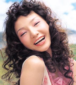 卷发：风情美女卷发秀