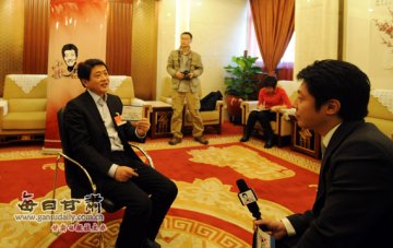 刘伟平：提高乡村医生待遇 加强基层医疗卫生建设