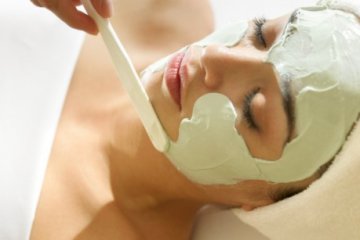 养生警惕：敷面膜的10个致命错误让你越敷越老