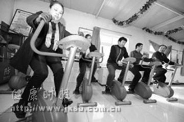 骑车健身又能发电