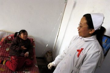 高清：探访中国唯一一所艾滋病患儿学校