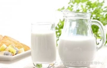 军医提醒：再饿也不能空腹吃这九种食物