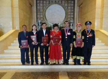 赤峰人川董事长获道德模范提名