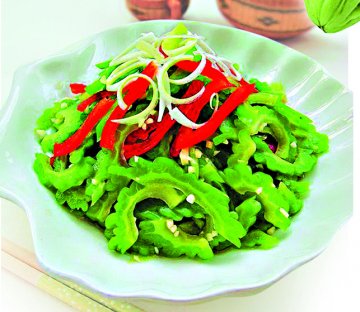夏吃苦瓜清热泻火祛暑湿