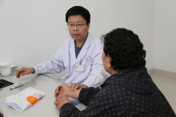 寻找身边的好医生系列报道之五：我的心里只有患者