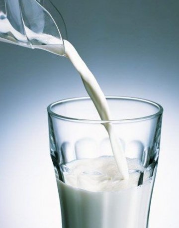 牛奶越浓越好？这9种喝牛奶方式很伤身