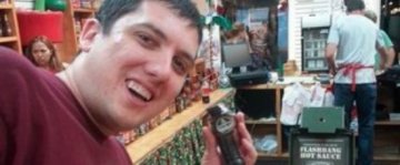 美国30岁男子因祸得福试吃辣酱发现肿瘤及时治愈