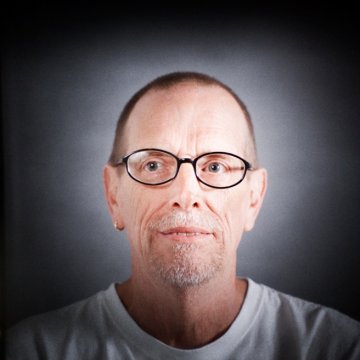 摄影师镜头中的老龄艾滋病患者