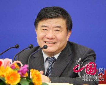 陈竺：药价已经降低25%-50% 看病难问题有所缓解