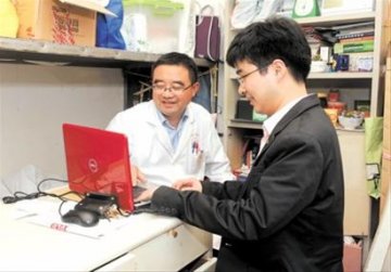 患者“小弟”：医院是我“屋里厢”