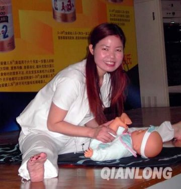 欧美流行的时尚母子瑜伽首次登陆北京