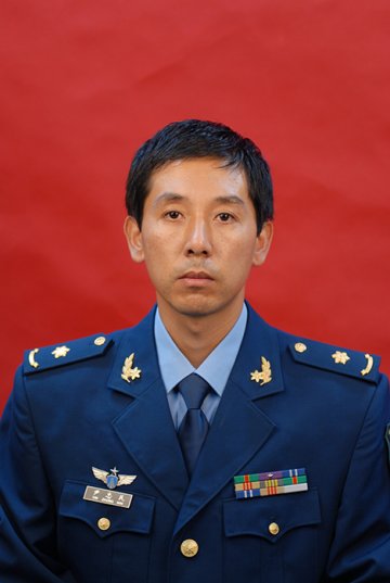 解放军第四六三医院神经外科主任：尹忠民