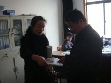 铜陵市以包书皮为载体，开展学校结核病健康教育