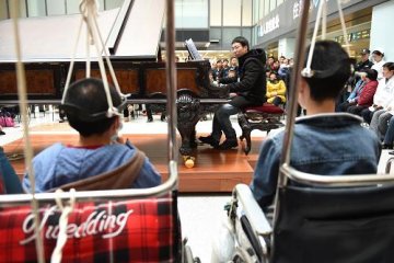 南京：医院为患者举办迎新年音乐会