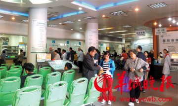 江门各大医院资源紧张 流浪患者滞留急诊室变客栈