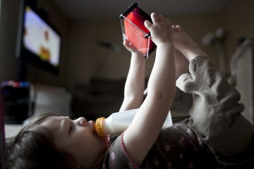 美国自闭症小女孩的生活