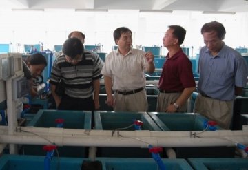 中山医学院组织部分教师参观生科院产学研示范基地